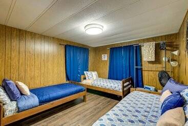 بيت ريفى Steinhatchee Home W/ Grill & Screened In Porch