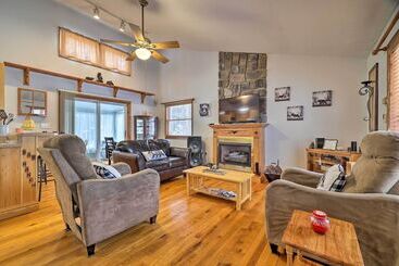 Сельский дом Cozy Tobyhanna Home W/ Community Amenities!