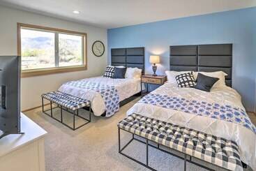 קוטג'' Lake Chelan Home W/ Boat Dock & Slip