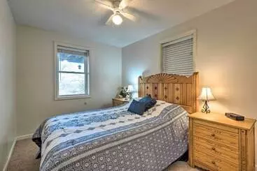 Mökkimajoitus Massanutten Retreat W/ Double Deck & Mtn View!