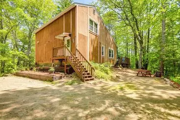 Mökkimajoitus New Hampshire Vacation Rental   Walk To Beach!