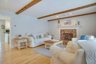 קוטג'' Dennis Retreat: 4 Mi To Mayflower Beach!