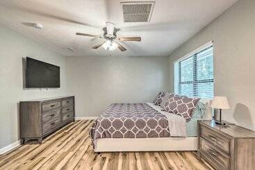 بيت ريفى Remodeled Family Home W/ Patio   Walk To Uf!