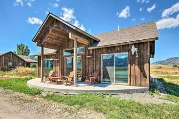 コテージ Dreamy Mountain View Cabin Near Yellowstone!