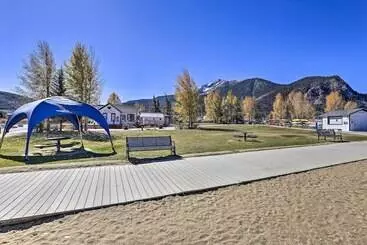 Mökkimajoitus Homey Dog Friendly Retreat W/ Deck In Dtwn Frisco!