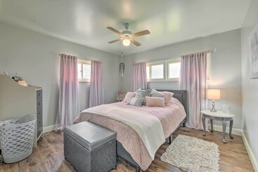 별장 Ashtabula Home Near Walnut Beach + Eateries!