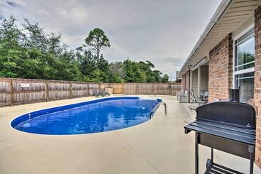 Landhus Comfortable Pensacola Home W/ Private Pool!