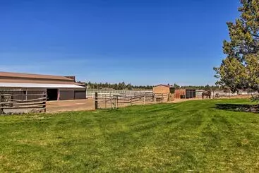 Dog Friendly Ranch Cottage W/ Yard ~ 13 Mi To Bend