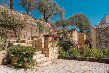 هتل روستایی Azalo Country House