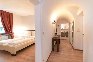 هتل Apartments Waldquell