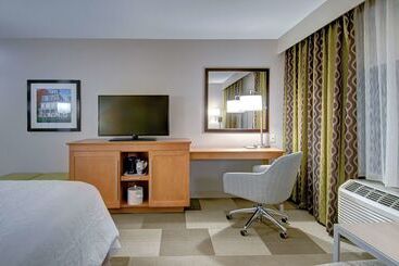 Отель Hampton Inn Boston Westborough