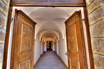 هتل Apartments Waldquell