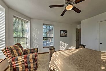 بيت ريفى Charming Hamilton Farmhouse W/ Country Views!