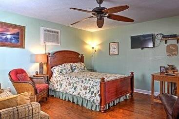 茅舍 Paradise Cove  Cabin W/ Boathouse & Dock