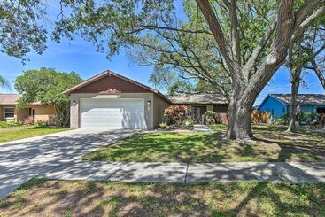 Vakantiehuisje Clearwater Family Home W/ Private Hot Tub!