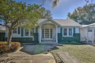 Cottage W/ Private Pool   Walk To Lake Wales!