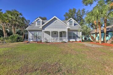 Seagrass Cottage  < 1 Mi To Fishing, Boating