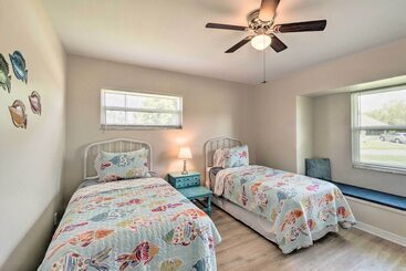 Kır Evi Sunny Port Charlotte Family Retreat: 3 Mi To Beach