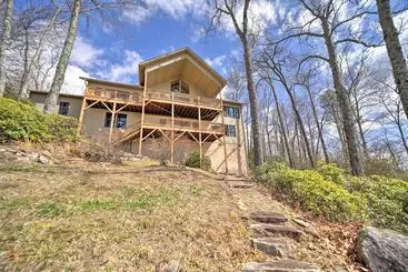 コテージ Sapphire Retreat W/ Views, Fire Pit, & Lake Access