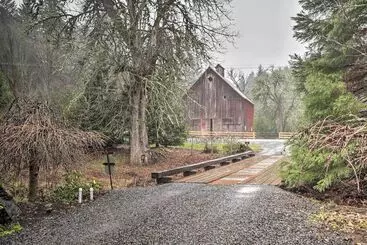 Mökkimajoitus Chic Farmhouse W/ Creek In Heart Of Wine Country!