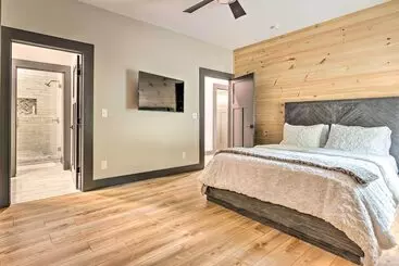 コテージ Luxe Retreat W/ Mtn View < 5 Mi To Lake James