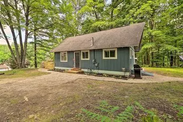 Mökkimajoitus Pet Friendly Stanwood Sanctuary W/ Fire Pit!