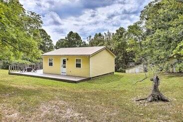 קוטג'' Peaceful Gainesboro Retreat W/ Deck & Yard!