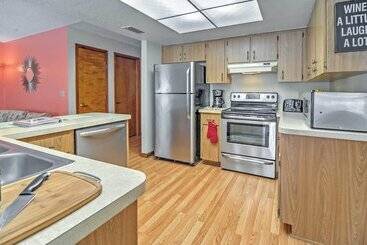 بيت ريفى Pristine Spring Hill House W/ Private Pool & Lanai