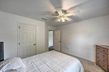 קוטג'' Ranch Style Lehigh Acres House With Big Backyard!