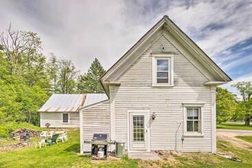 Hus på landet Rustic & Historic Guildhall Farmhouse W/ Fire Pit!