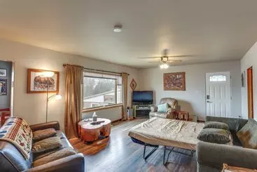 コテージ Classic Mountain Home, Half Mi To Main Street