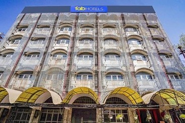 Fabhotel Santosh Palace