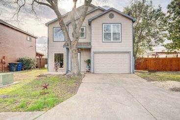 بيت ريفى Family Home W/ Sunroom & Fire Pit!