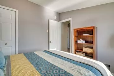 Mökkimajoitus Michigan Island Lake House: Sunrise & Sunset Views