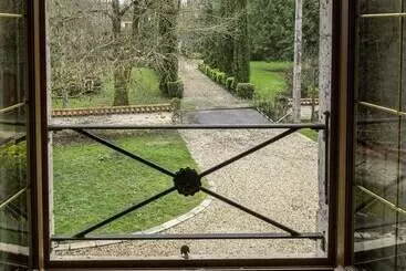 Pensión Moulin Du Fontcourt