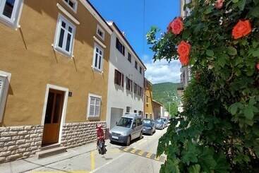 פנסיון Rooms Argo