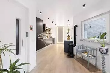 Residenssi Impeccable 4 Bed House In São Domingos De Rana