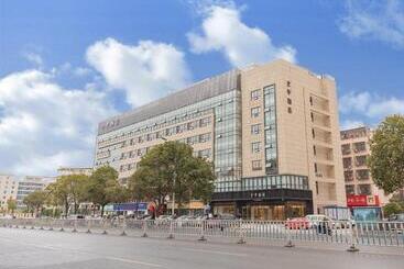 Ji Hotel (ganzhou Jinling Road)