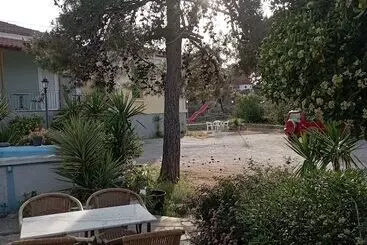 Apartahotel Paradisos Studios