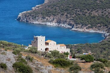 Пансион Focalion Castle Luxury Suites