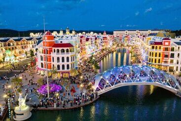 ペンション Teddy 108 Homestay & Cafe   Grand World Phu Quoc