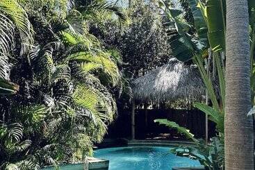 פנסיון Valhalla Beach House