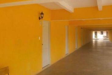 Kapsül Otel Regina “el Llano”