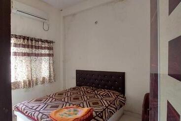 Oyo Flagship Hotel Royal Galaxy