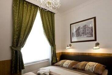 آپارتمانهای توریستها Apartment Karla Capka Street