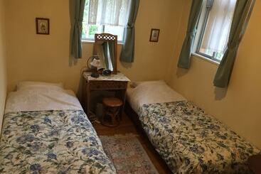 Bed and Breakfast Happy Talk