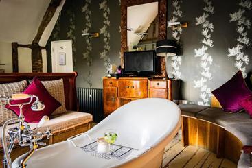 민박 The Wellington