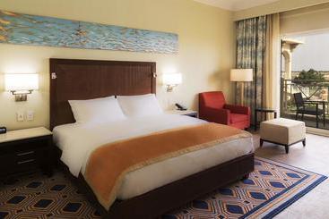 ホテル Hilton Ndjamena