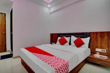 Oyo Flagship Hotel Vinayak