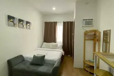 Alberg The Neighborly Nest